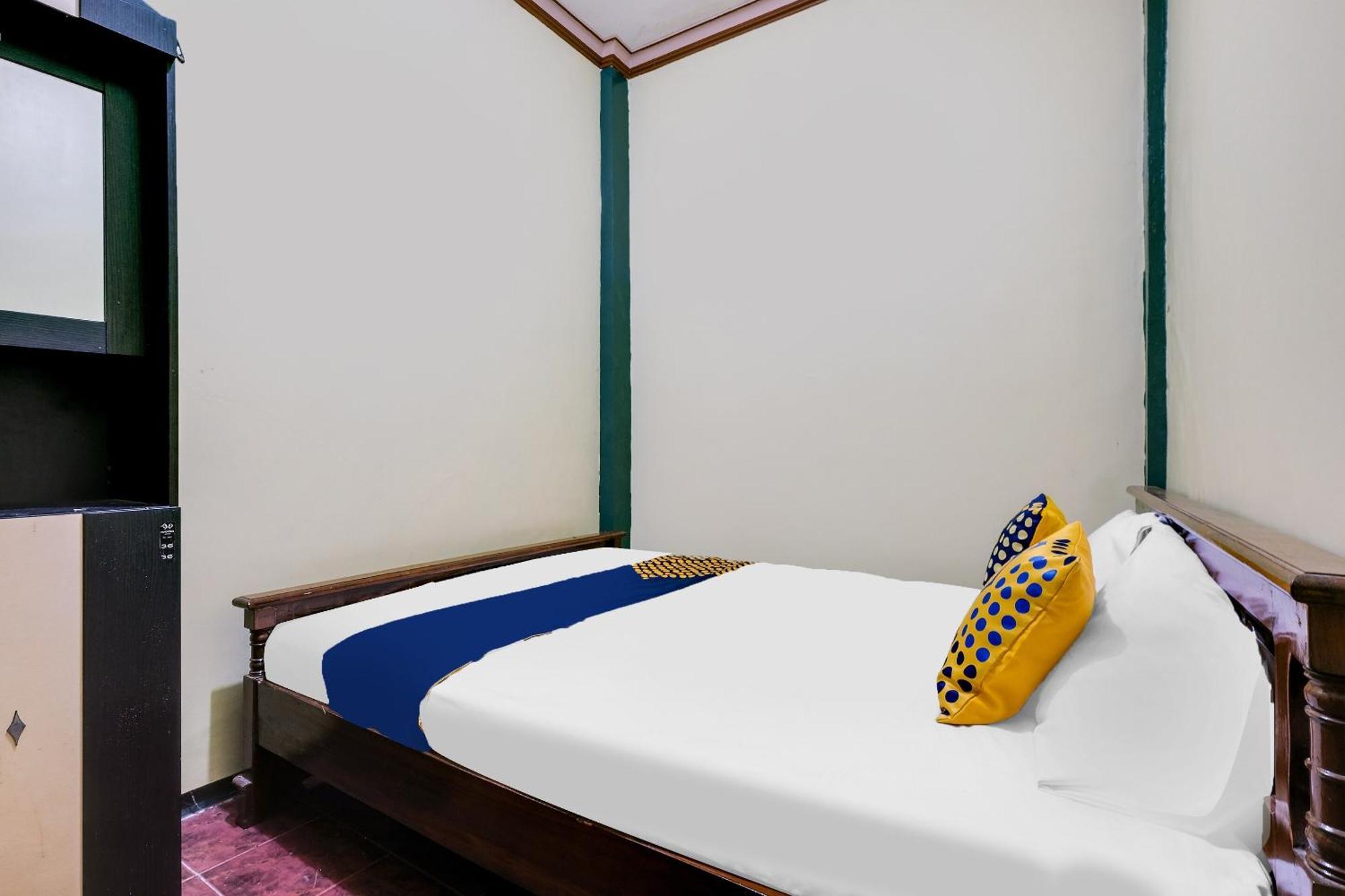 Spot On 92068 Pudja Kesuma Homestay Syariah Yogyakarta Pedes Exterior foto